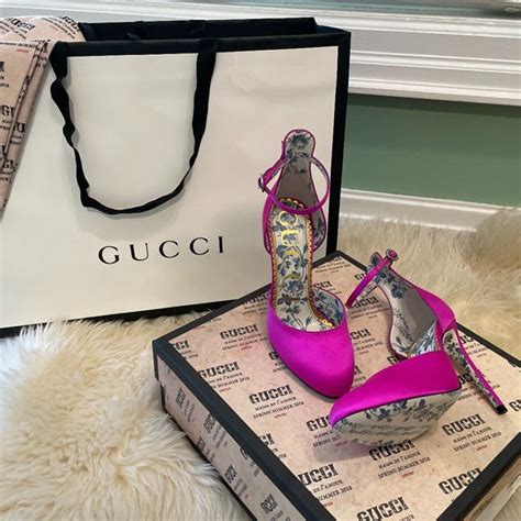 Gucci 2018 Maison De L'Amour Sandals w/ Tags 